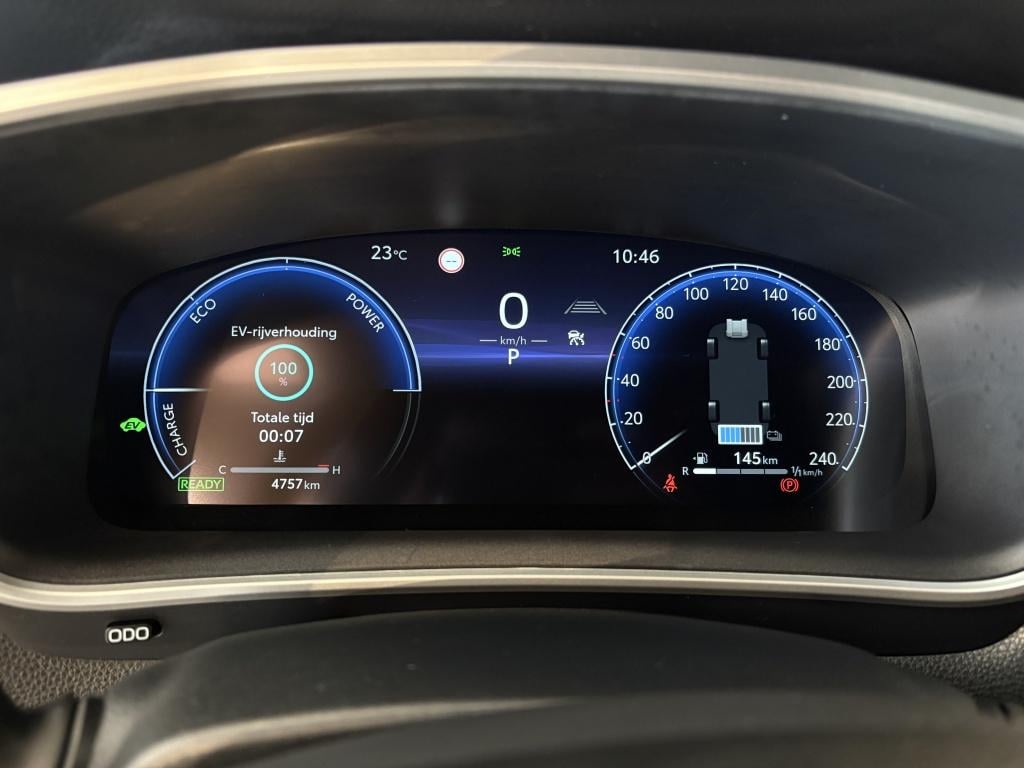 Toyota Corolla Cross hybrid 200 style