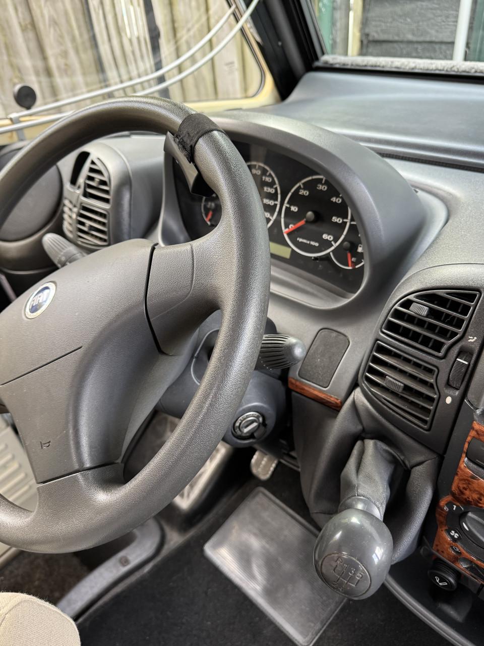 Dethleffs intergraal camper