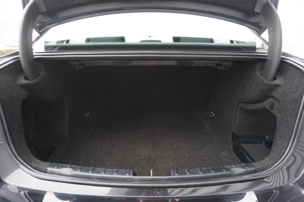 BMW 3-serie 320i automaat - airco / cruise / elektr. ramen / nap