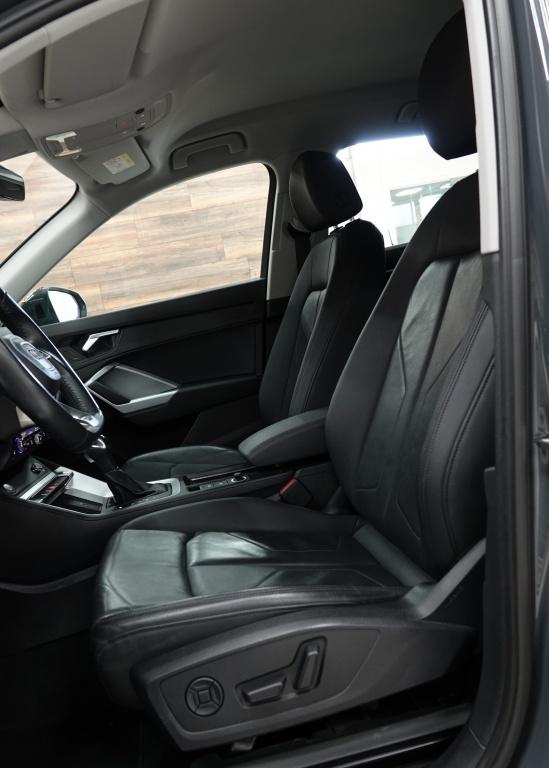 Audi Q3 35 tfsi pro line | keyless | led | camera |