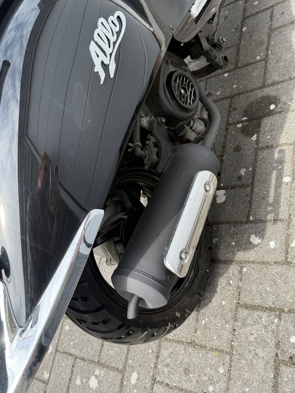 Sym Allo snorscooters twee stuks (prijs per stuk)
