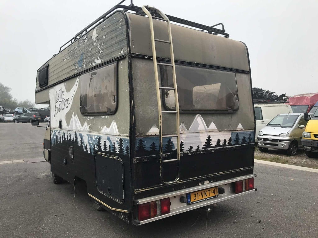 Mitsubishi Pajero l030p standaard
