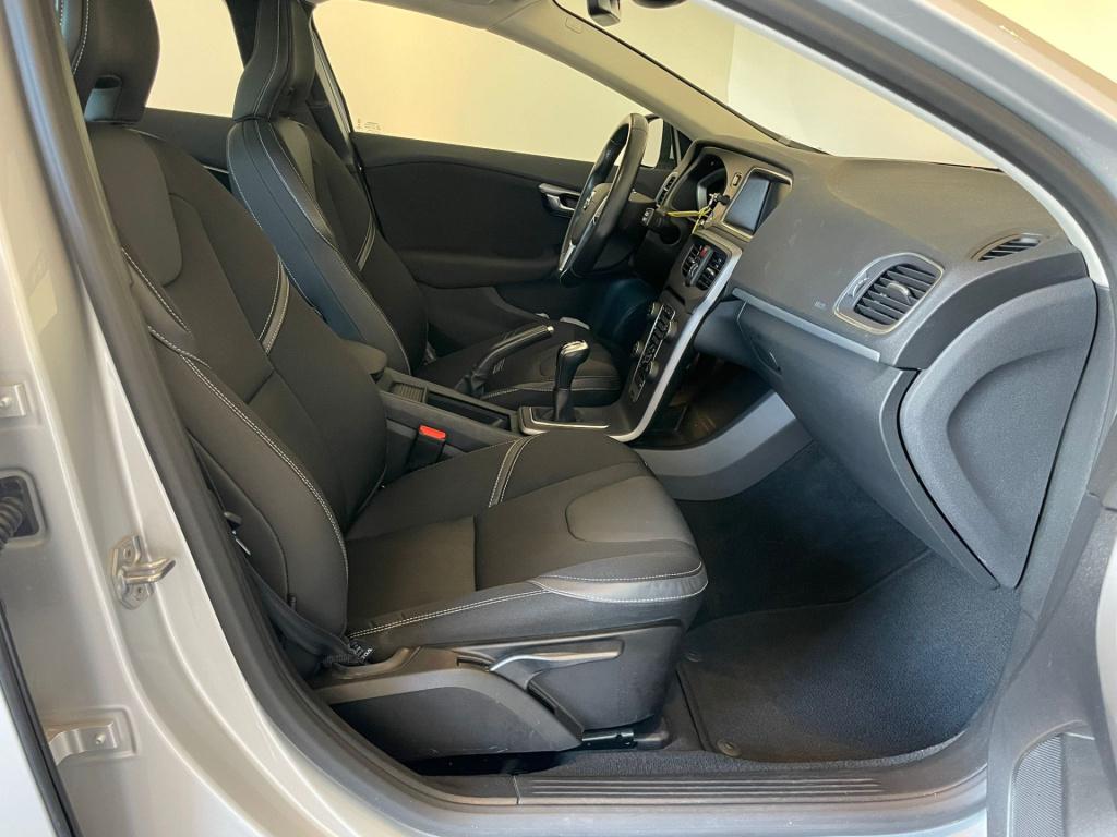 Volvo V40 2.0 t2 kinetic