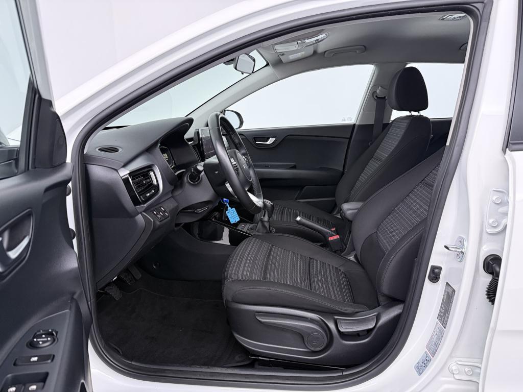 Kia Stonic 1.0 t-gdi mhev dynamicline | achteruitrijdcamera | climate contr