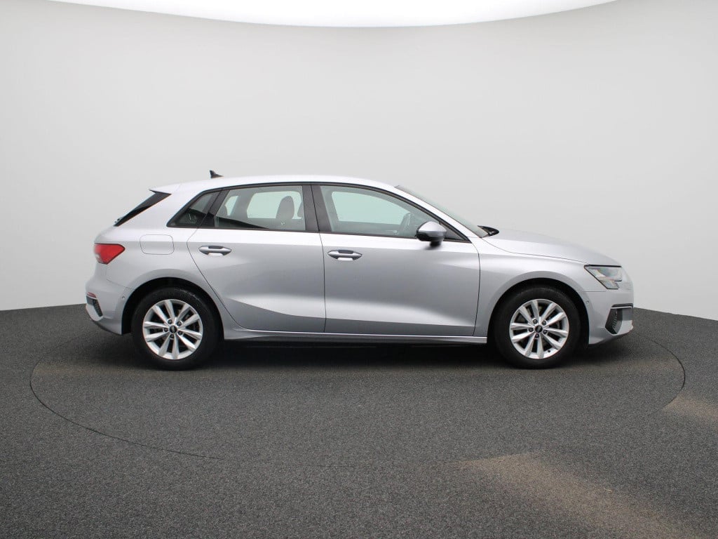 Audi A3 sportback 35 tfsi pro line | automaat | lmv | parkeer sensoren | pa