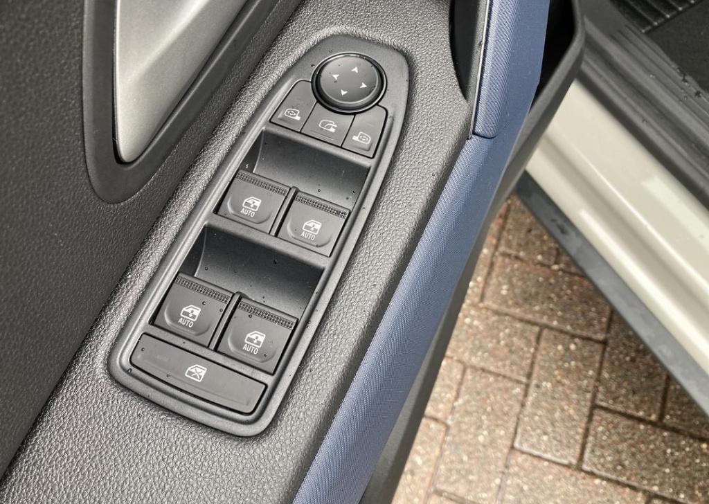 Dacia Duster 1.6 hybrid 140 journey