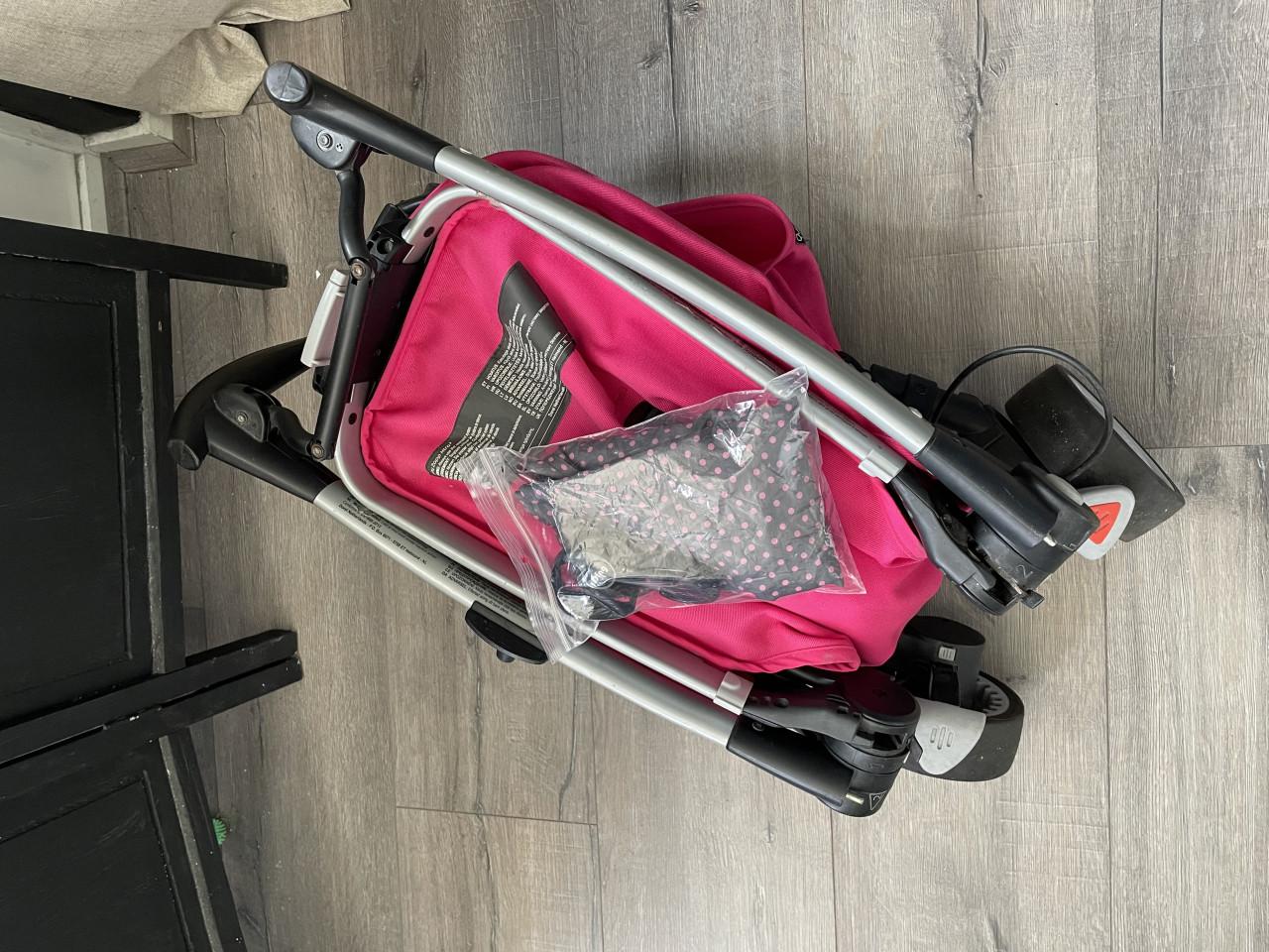 Quinny Zapp Xtra 2.0 Buggy in de kleur Pink Passion