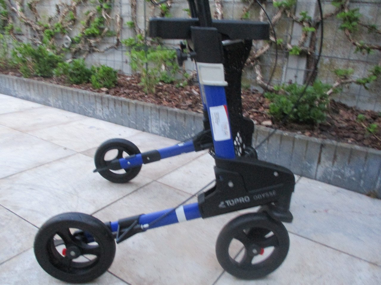 Zgan Topro Odysse dubbel opvouwbare lichtgewicht rollator met dienblad en