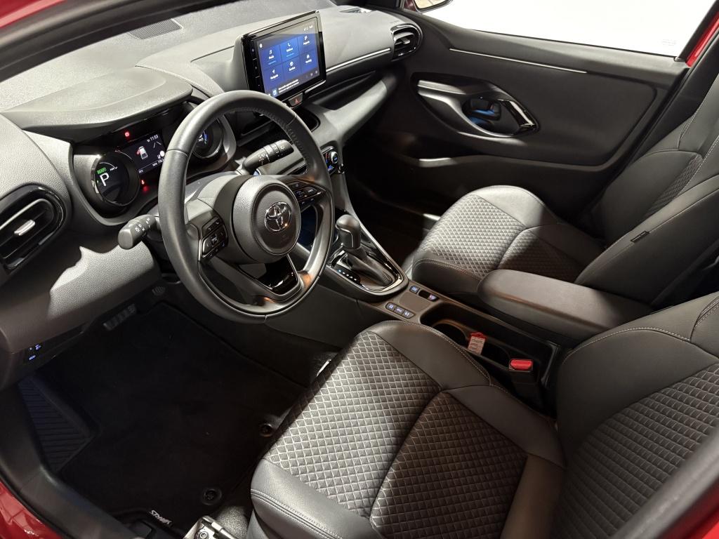 Toyota Yaris 1.5 hybrid executive| camera| stoel.verw| adap.cruise