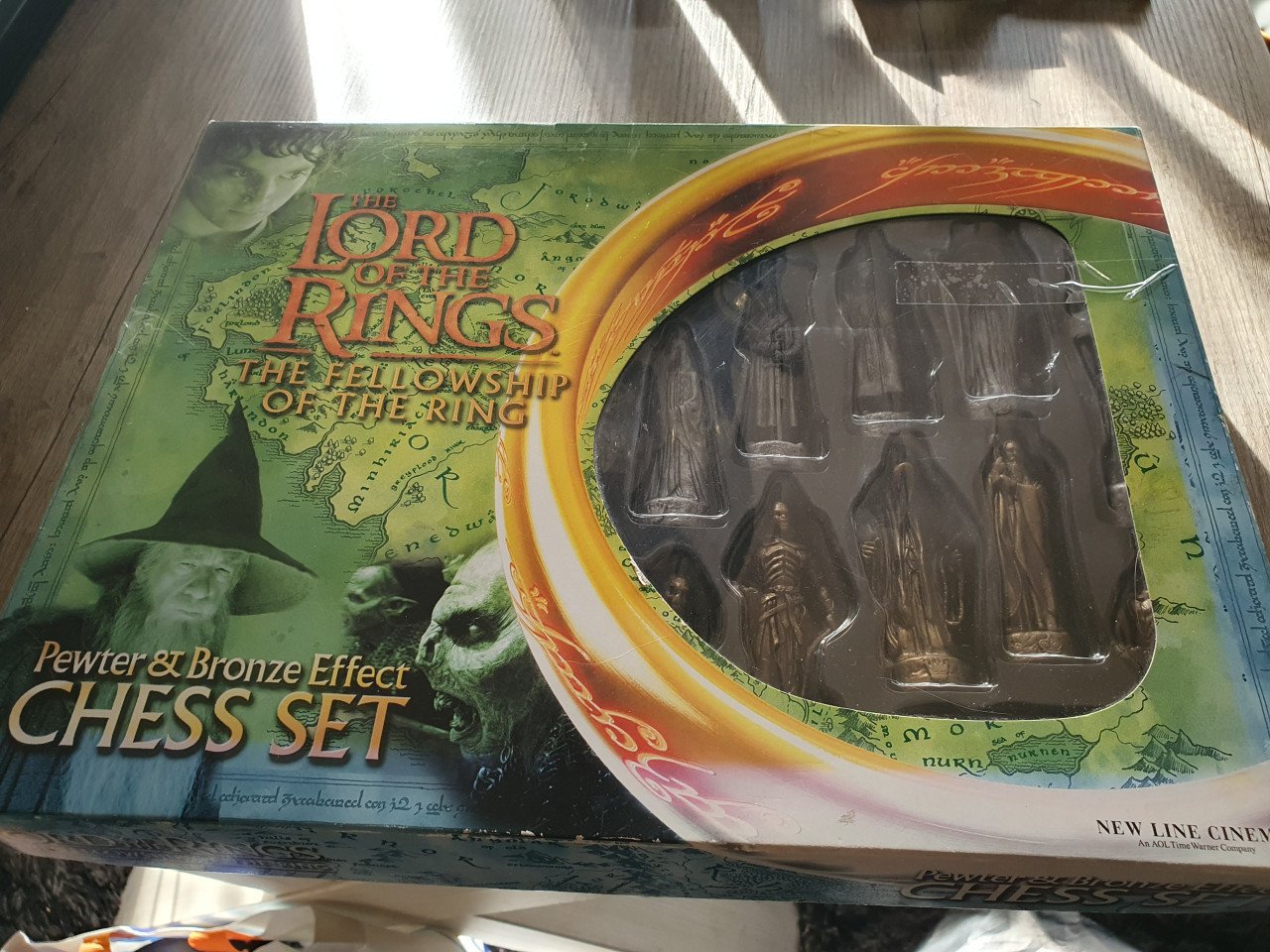 Prachtig compleet vintage Schaakspel LORD OF THE RINGS....