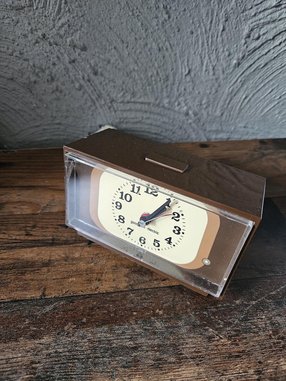 Vintage Good-Old-Electric Wekker - Bruin