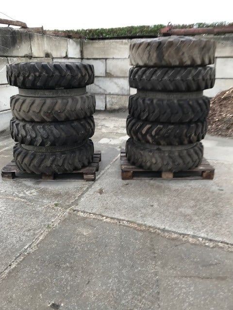 Graafmachine banden met velg  atlas 1404