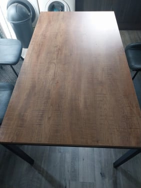 Eetkamertafel