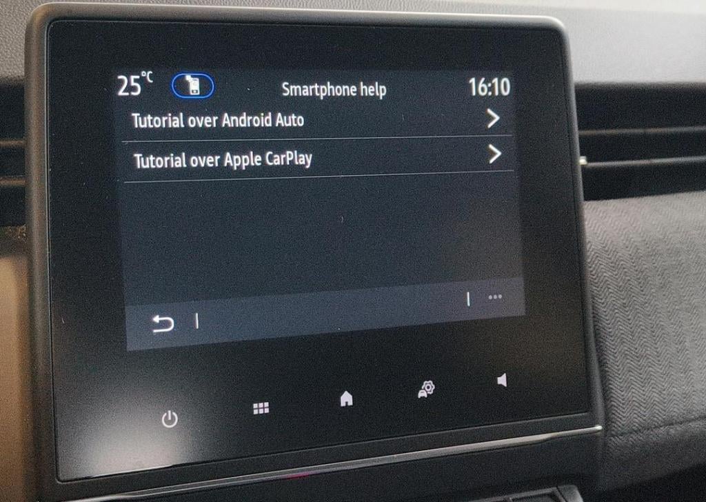 Renault Clio 1.6 e-tech full hybrid 145 techno