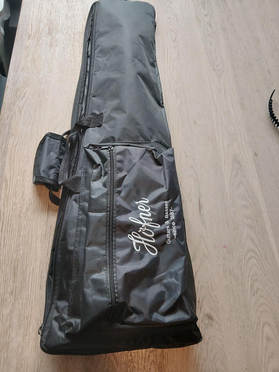 Hofner reisgitaar in heel goede staat