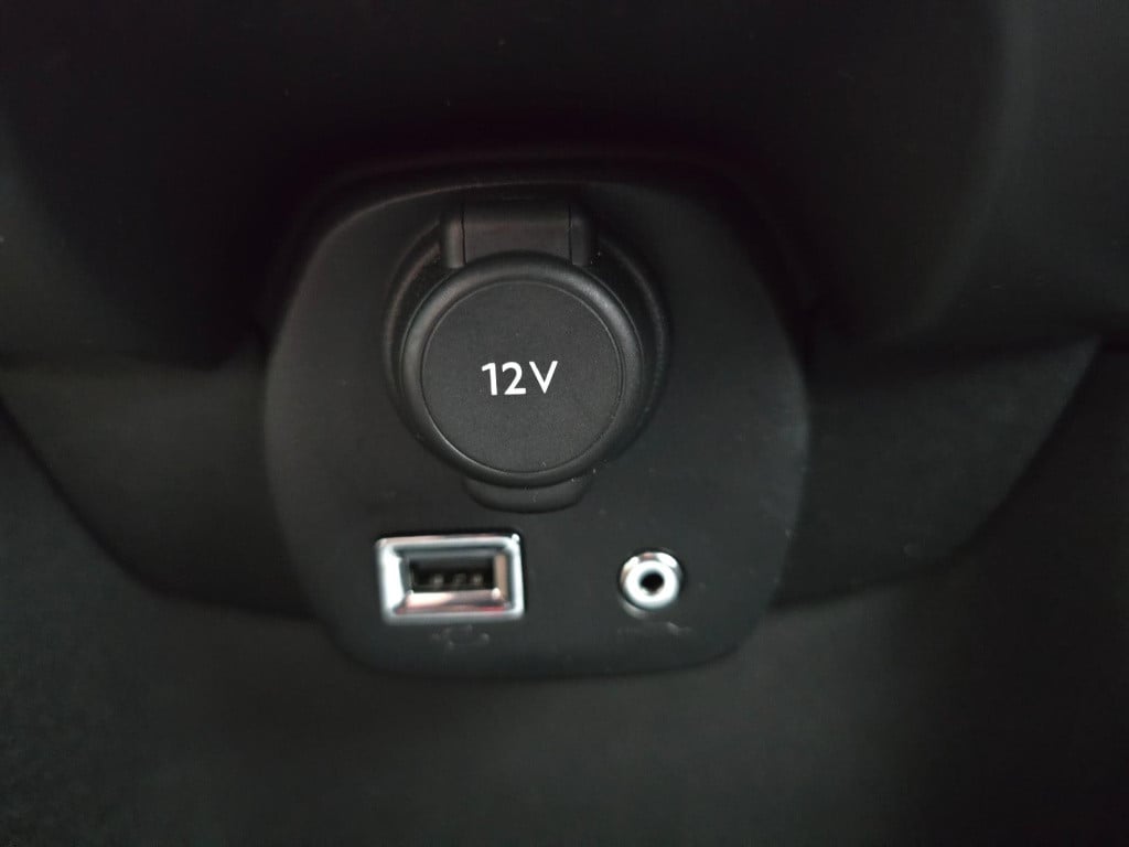 Toyota Aygo 1.0 vvt-i x-nav | parkeercamera | navi | cruisecontrol | blueto