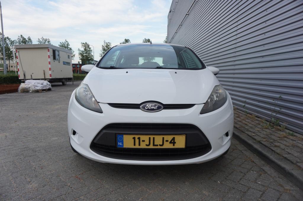 Ford Fiesta 1.25 limited airco / elektr. ramen / carplay / nap