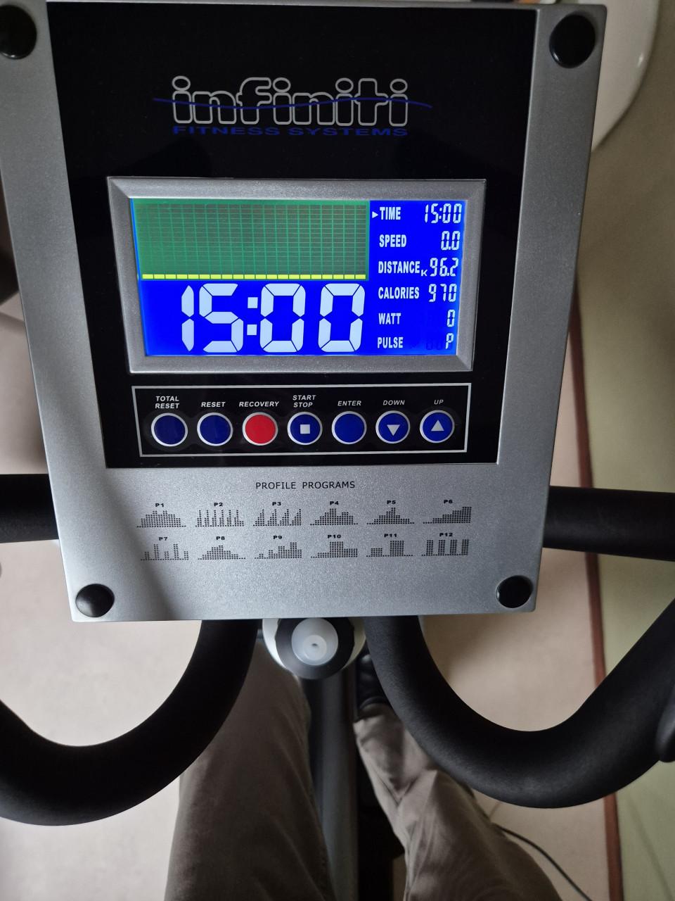 Crosstrainer Infiniti X985