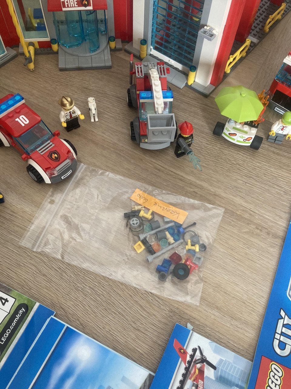 Lego brandweer kazerne 60110 en veel extra’s