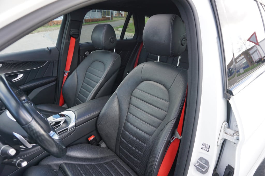Mercedes-Benz Glc 300 4matic l amg line l 245 pk l panoramadak l burmester 