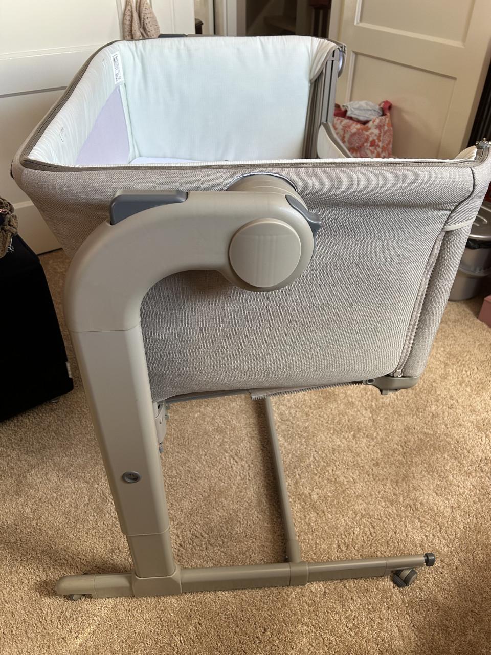 Chicco Next2Me Magic Co-sleeper taupe