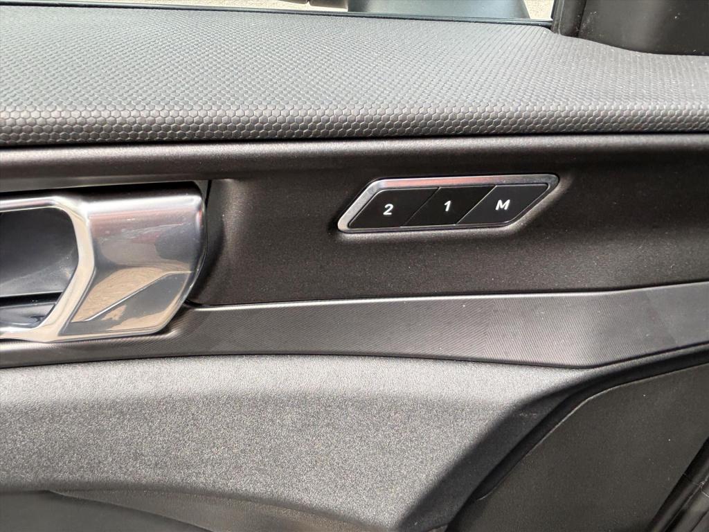 Lynk & Co 01 1.5td 261pk phev 7dcth|navi| schuifdak| 360gr camera|carplay| 