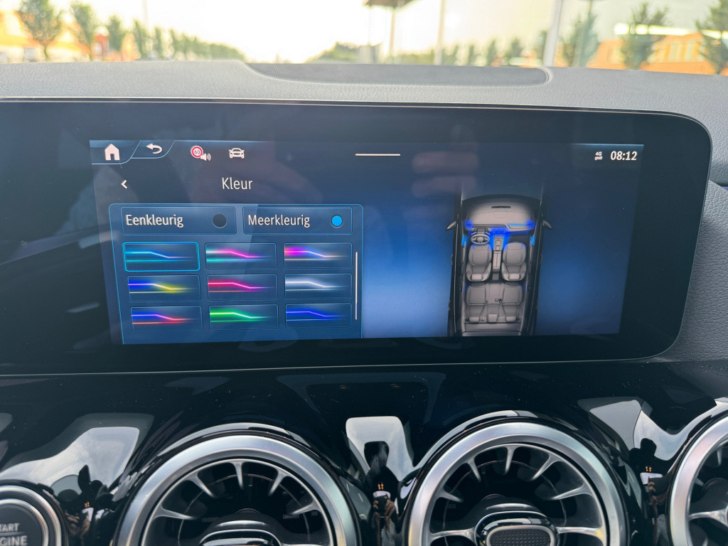 Mercedes-Benz Gla-klasse 250 e amg line automaat / panoramaschuifdak / face