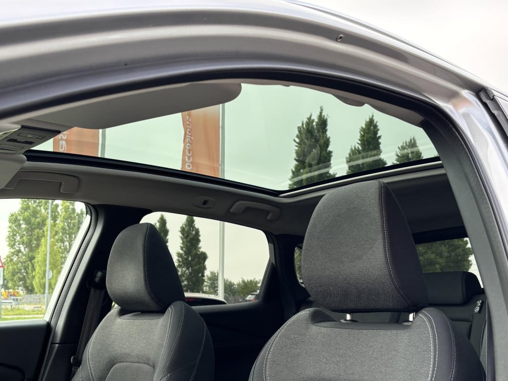 Nissan Qashqai 1.3 mhev xtronic premiere edition | panoramadak | head-up di