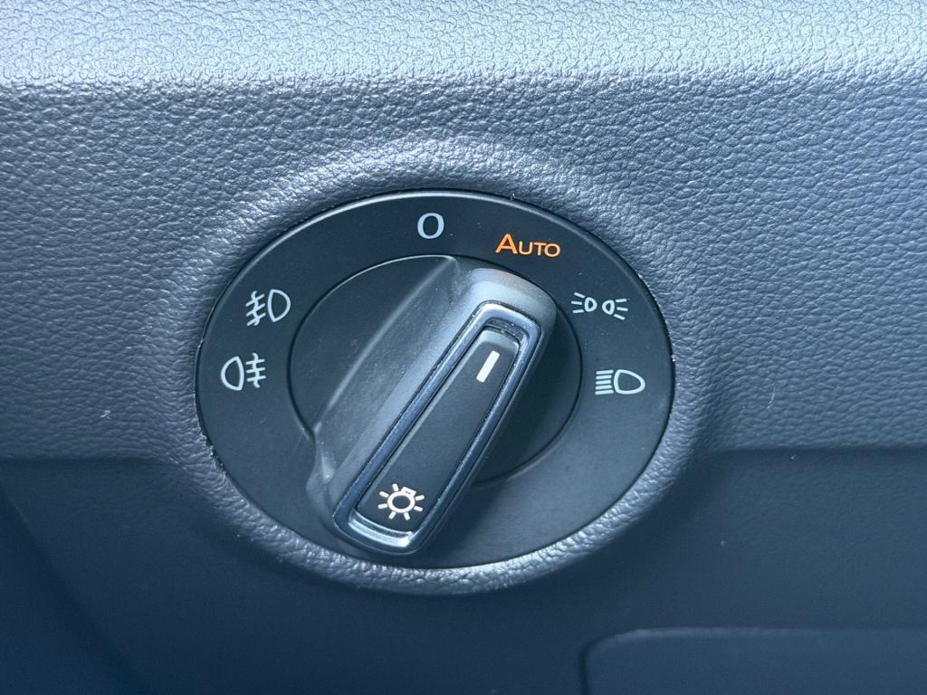 Volkswagen T-roc 1.5 tsi 150pk dsg 2x r-line | virtual | camera | dode hoek