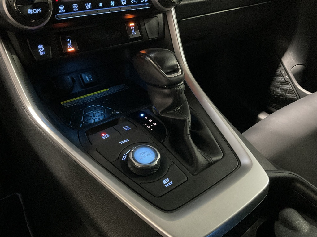 Toyota Rav4 2.5 hybrid awd bi-tone | innovatie pakket |