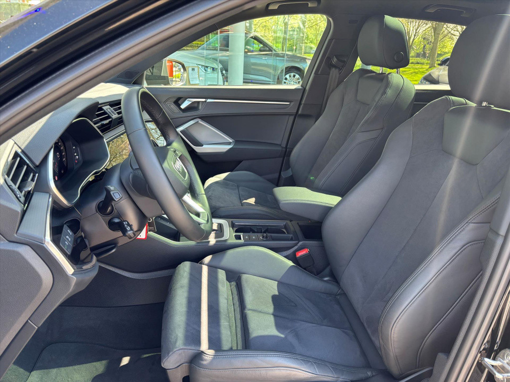 Audi Q3 35 tfsi s-line |trekhaak|pano dak|acc|elek a klep| rijklaar incl ga