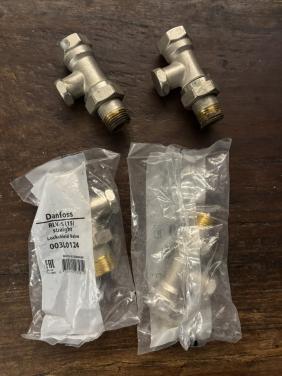 Danfoss voetventielen voor radiator. Nieuw en gebruikt.