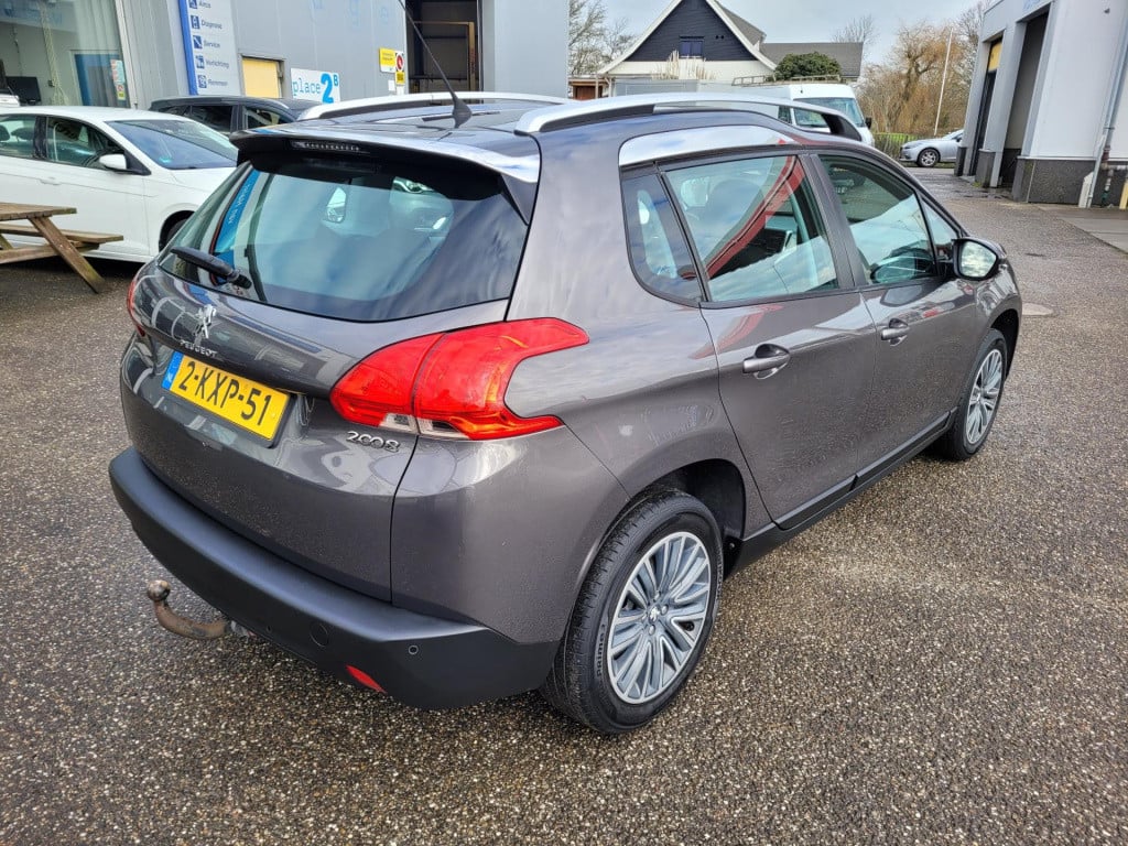 Peugeot 2008 1.2 vti active