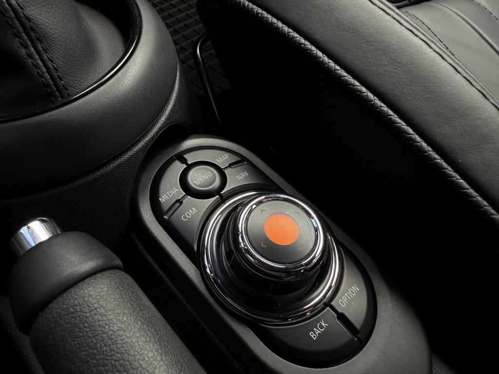 Mini Cooper mini 2.0 // serious business pack // nieuwstaat // 5 deurs /