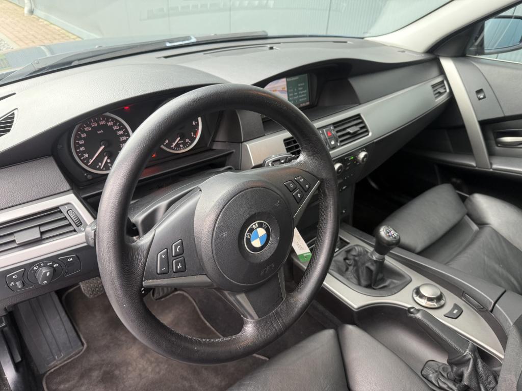 BMW 5 Serie 530i high executive sedan