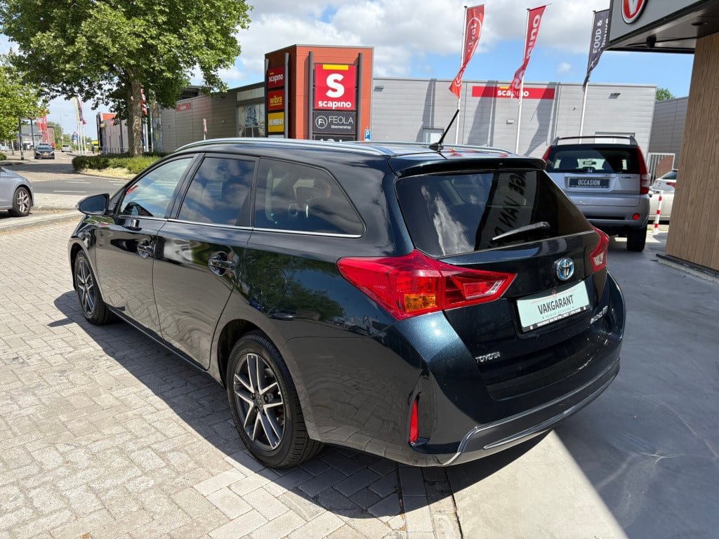 Toyota Auris touring sports 1.8 hybrid lease top 5 editie