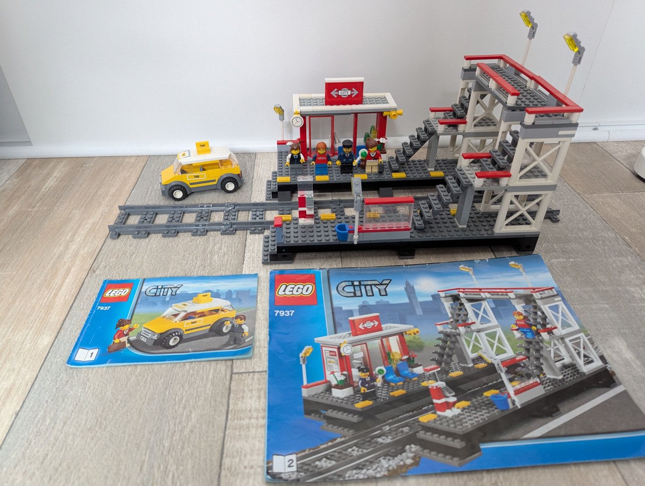 LEGO City Spoorwegstation 7937