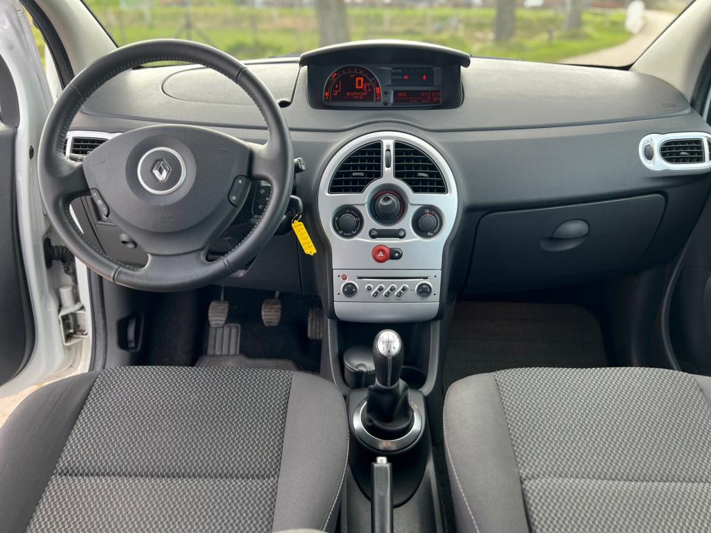 Renault Modus 1.2-16v dynamique // 28.000 km! // nap