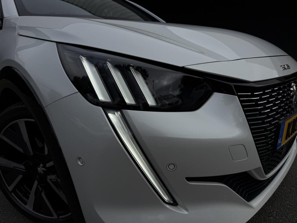 Peugeot 208 1.2 puretech gt pack - parelmoer - leer - pano -