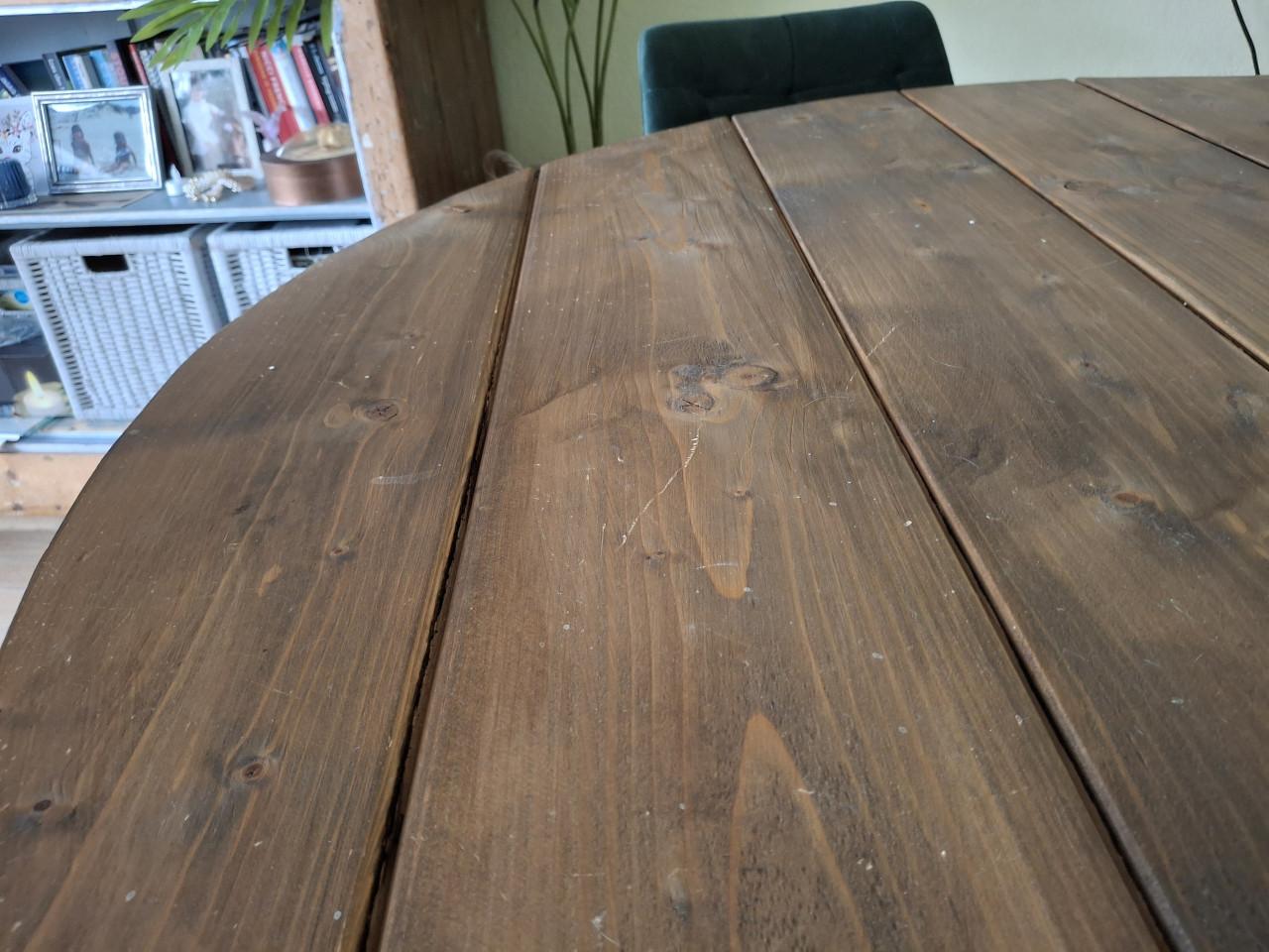 Steiger houten eettafel met 4 velvet stoelen