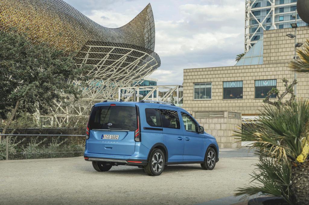 Ford Tourneo Connect 1.5 ecoboost phev l2 titanium | 7-persoons | nieuw te 
