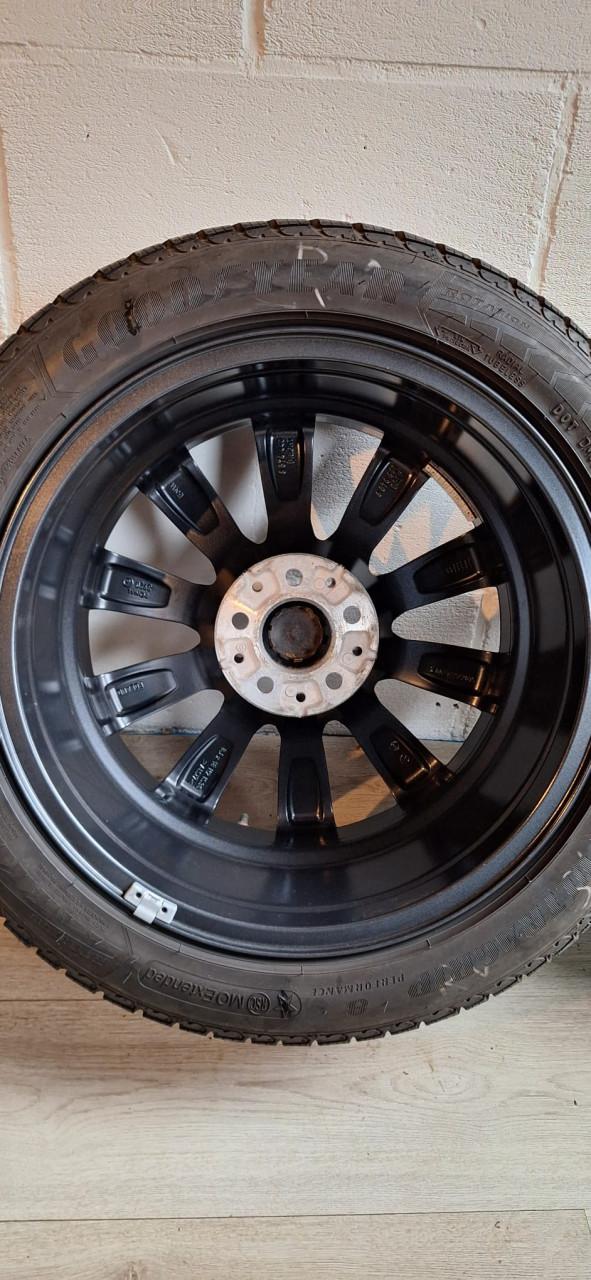18" Styling 684 velgen 7mm winterbanden BMW 5-serie G30/G31