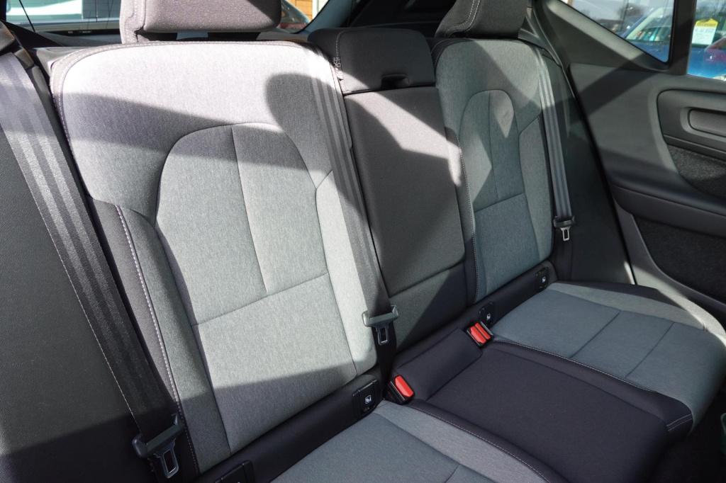 Volvo XC40 1.5 t5 recharge business pro