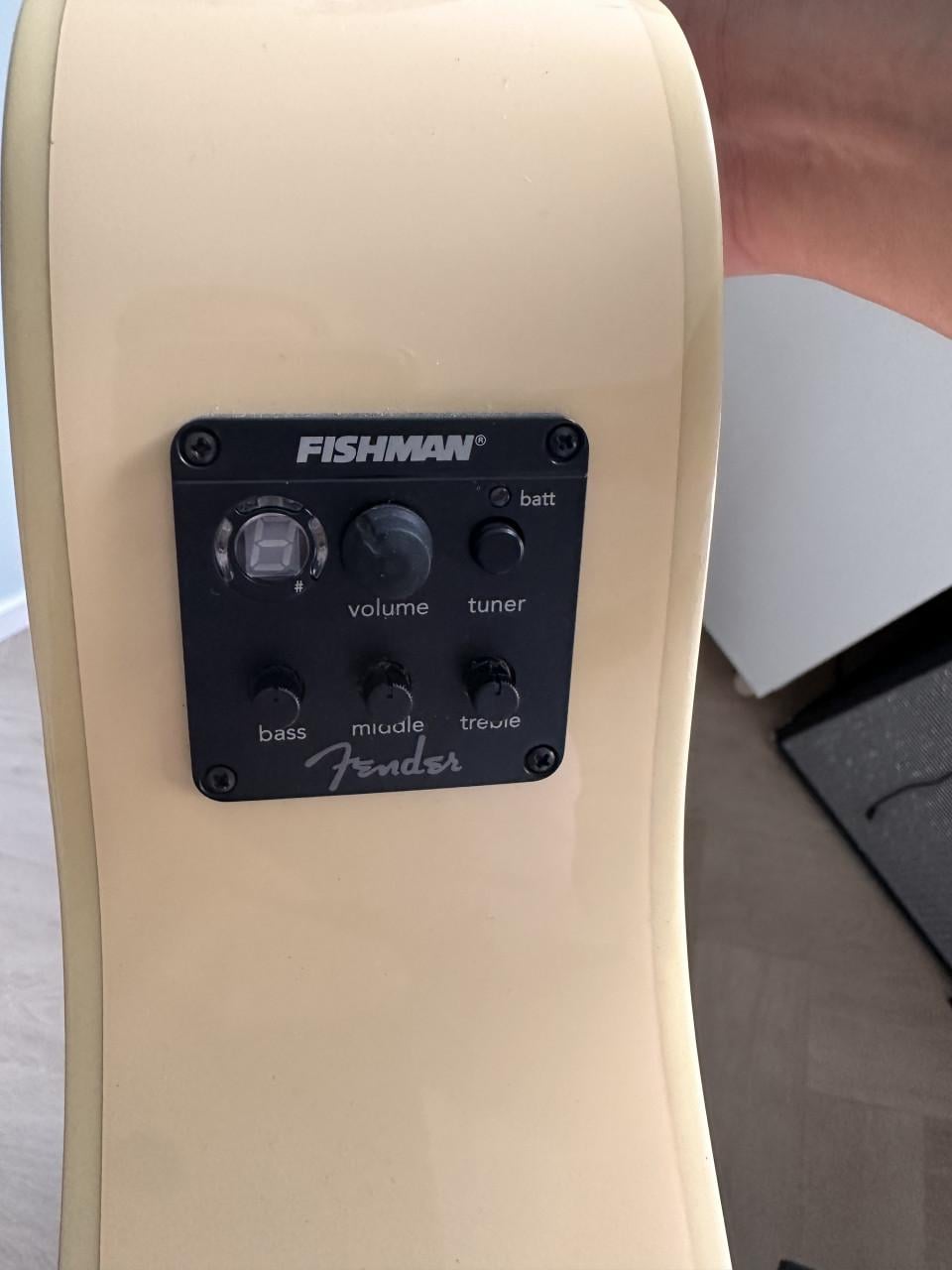 Fender California Series Malibu CE