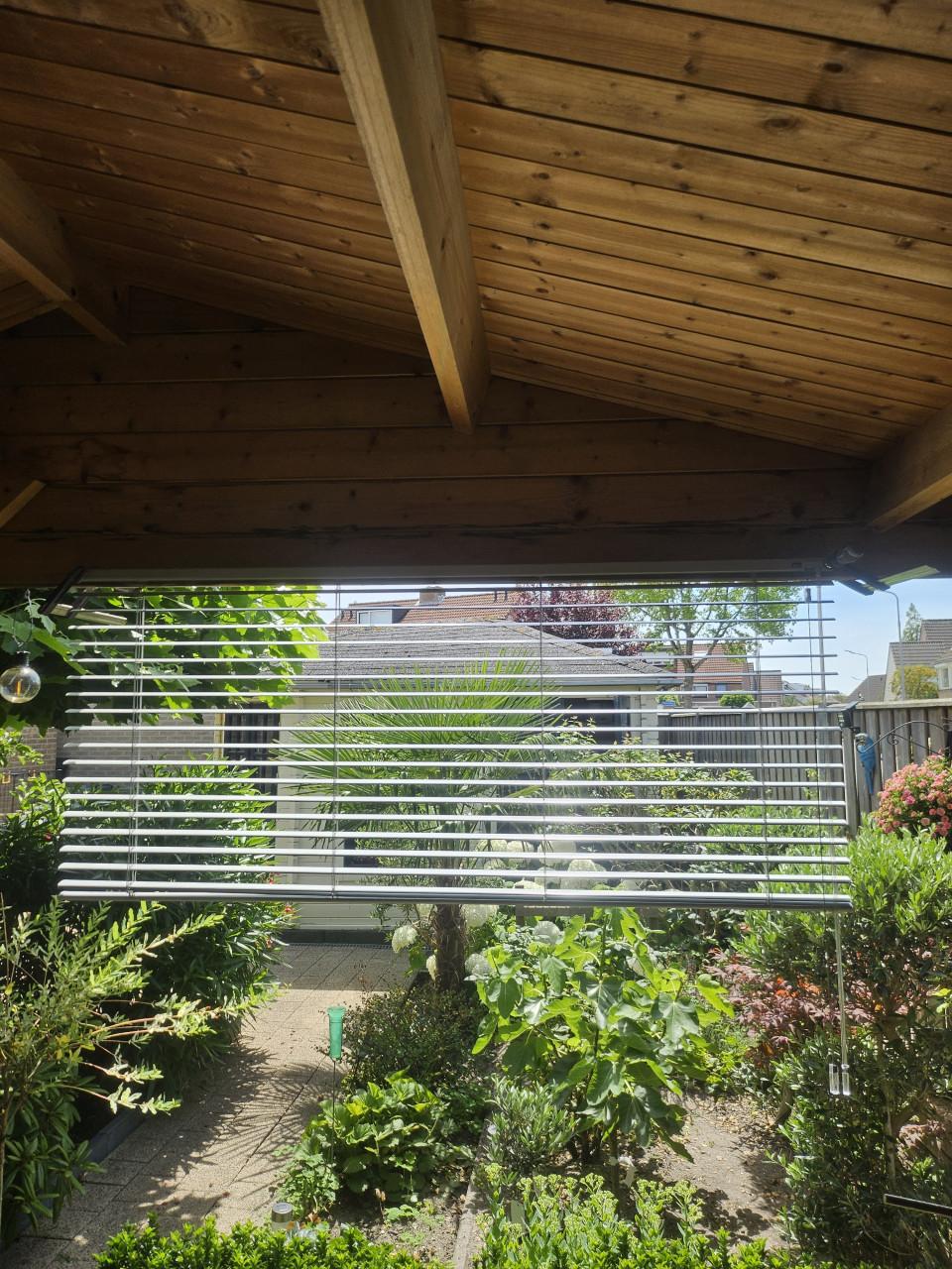 Te koop luxaflex zonwering
