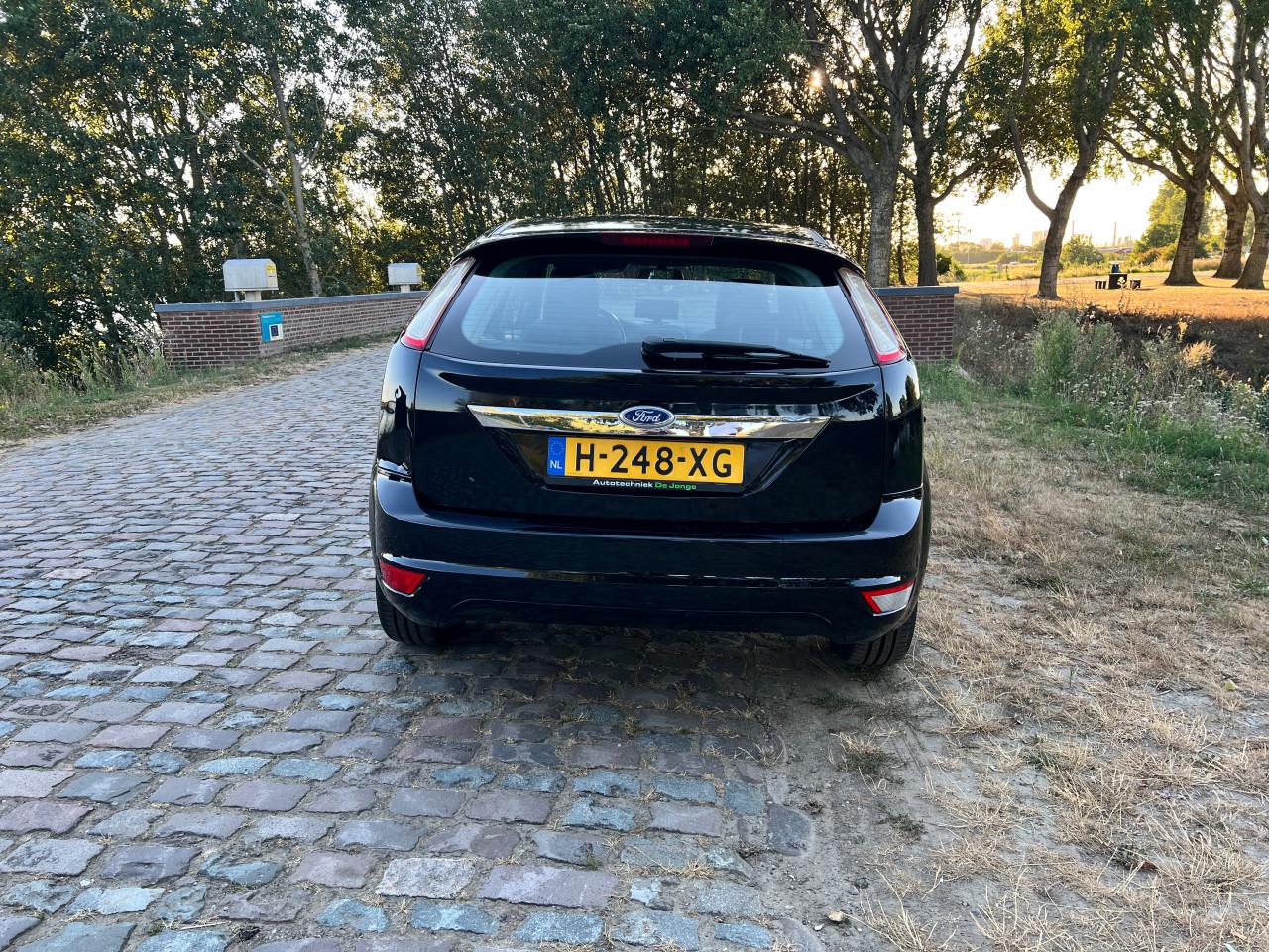 Ford focus 1.8 titanium 2009