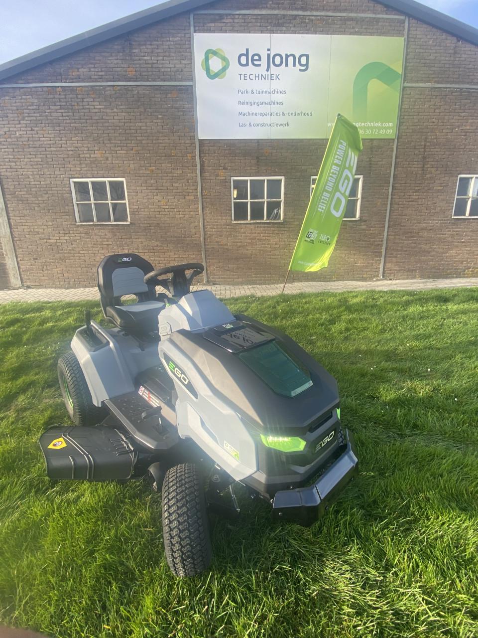 EGO accu zitmaaier met zij uitworp