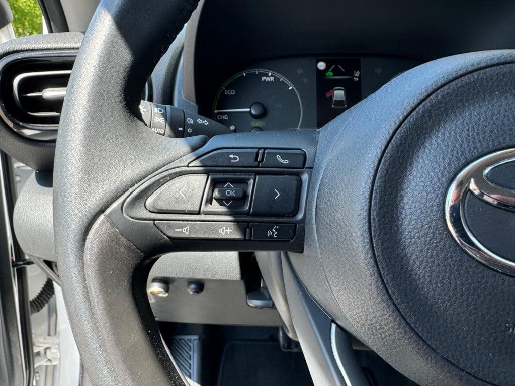 Toyota Yaris 1.5 hyb. active