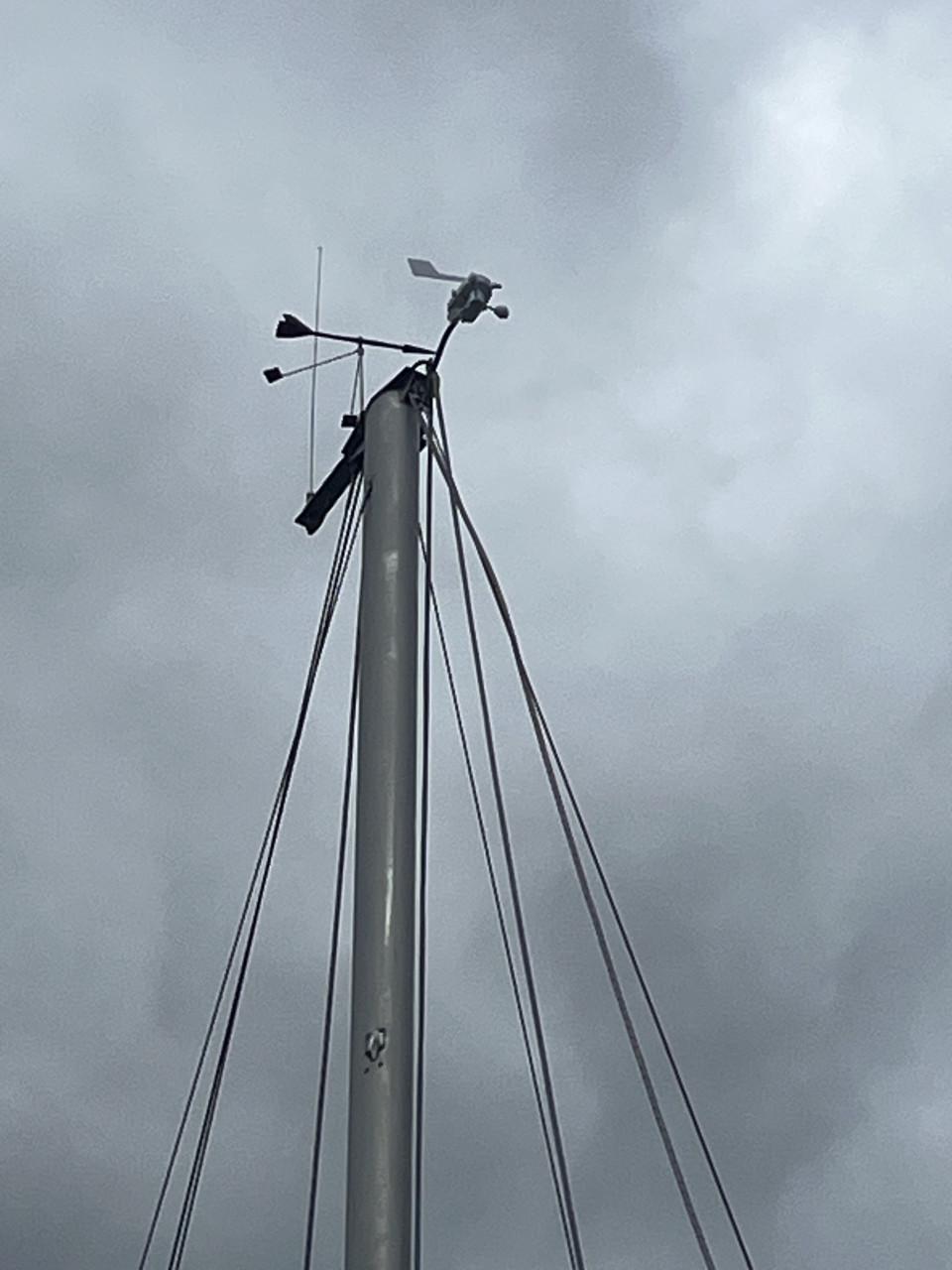 Kajuit zeilboot Trident 80