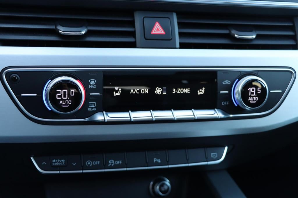 Audi A4 avant 40 tfsi sport s line 190pk s tronic trekhaak | pano | navi